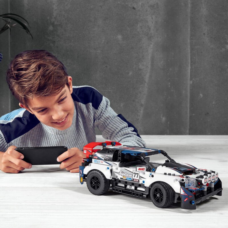 LEGO® Technic: Applikációval irányítható Top Gear ralia 42109 - 10. Kép