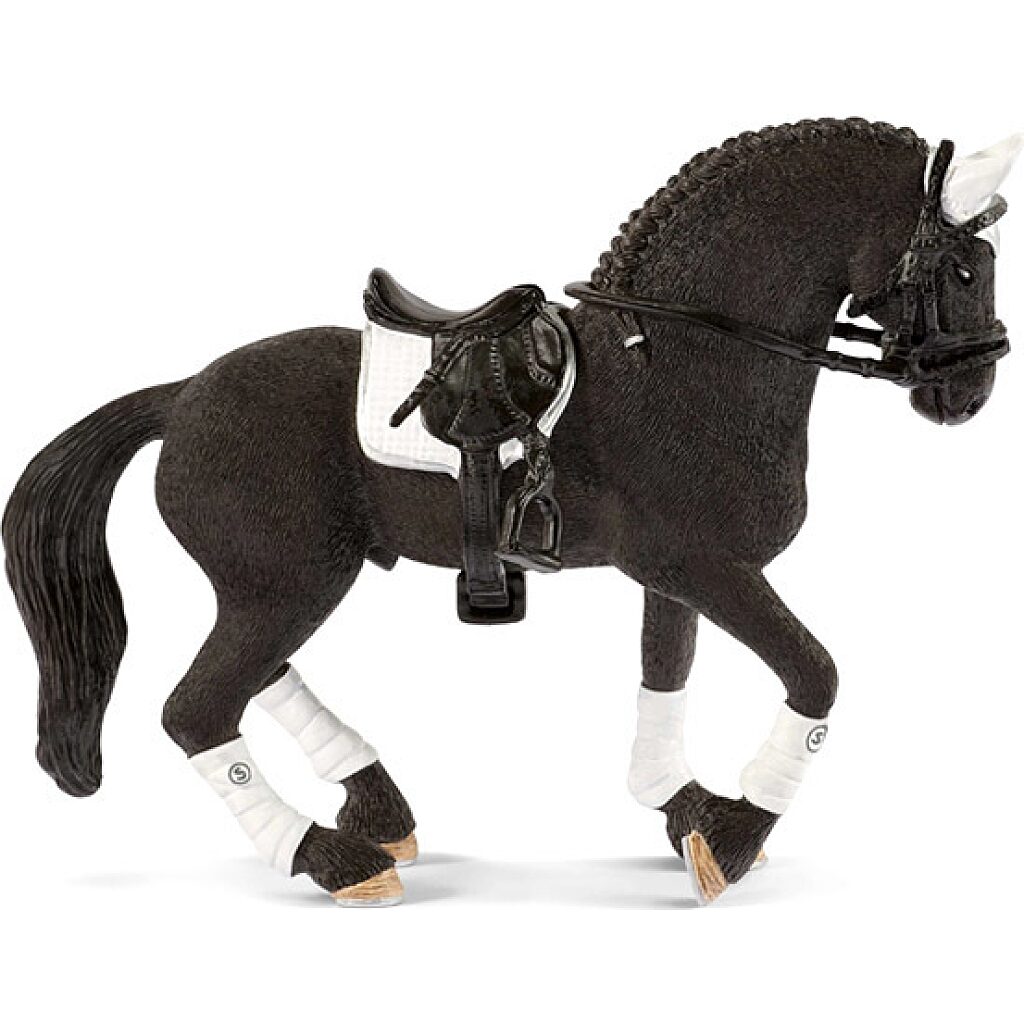 Schleich: Fríz csődör lovasbemutatón - 1. Kép