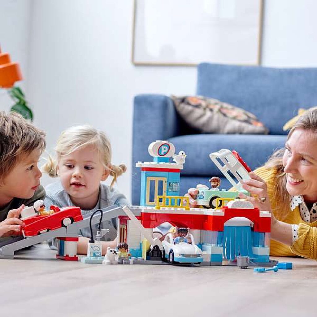 LEGO DUPLO Town: Parkolóház és autómosó 10948 - 3. Kép