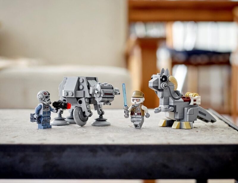 LEGO® Star Wars™: AT-AT™ vs Tauntaun™ Microfighters - 3. Kép