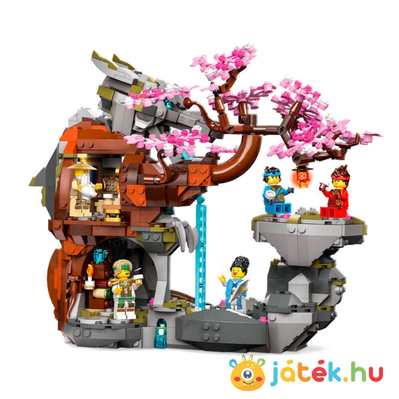 Lego Ninjago 71819: Sárkánykő Szentély kiállítva