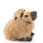 Bolyhos vízidisznó (capybara) plüss kicsinyével, 25 cm (Wild Republic)