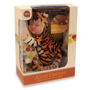 Anne Geddes: Puha testű babafigura, tigris ruhában, 23 cm