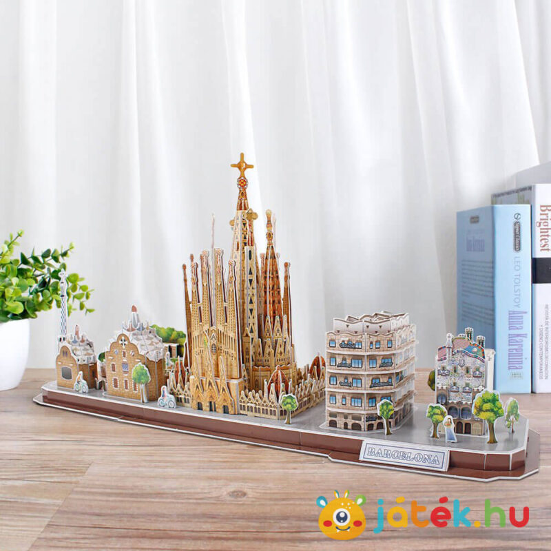 Barcelona: 186 db-os 3D puzzle az asztalon (CubicFun)